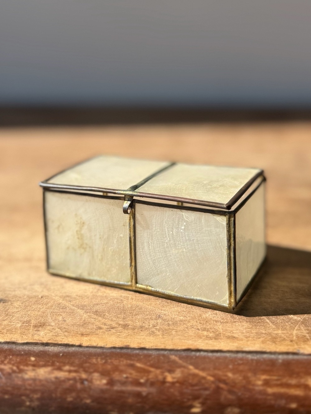 Vintage capiz trinket box